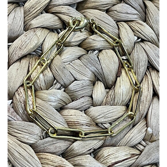 Designer Inspired Paper Clip Style Bracelet Gold Tone 8in Non Magnetic - Picture 2 of 6